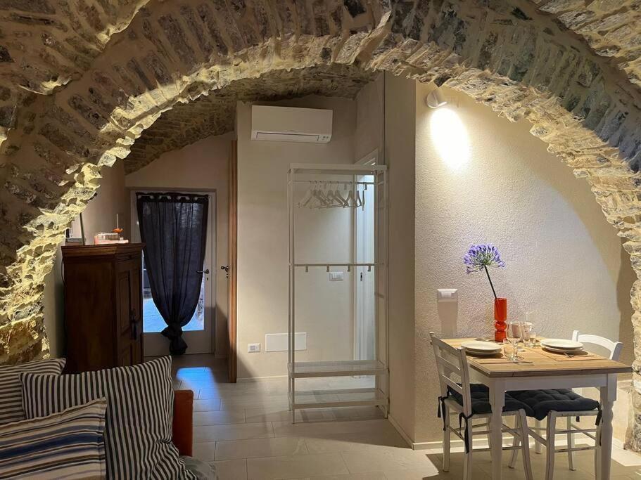 Studio Pietra E Charme Diano San Pietro Kültér fotó
